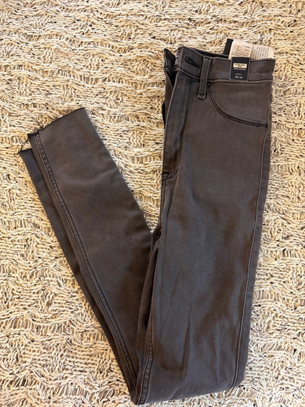 Women’s Charcoal Jegging / Skinny Jeans - Dark Gray